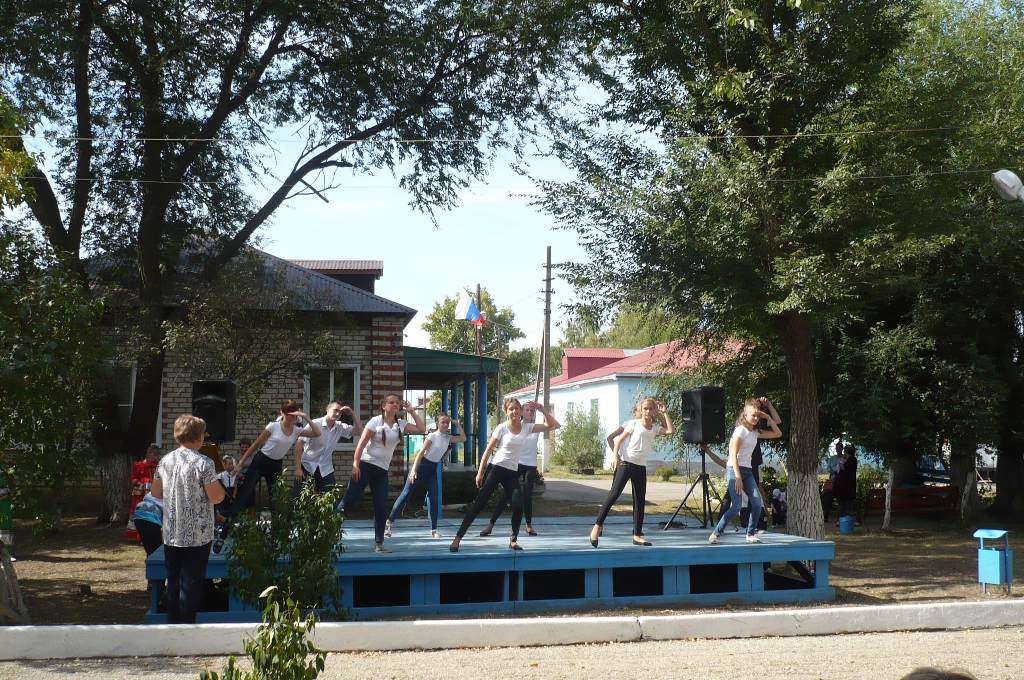 Праздничный концерт к Выборам депутатов местного самоуправления 1.JPG