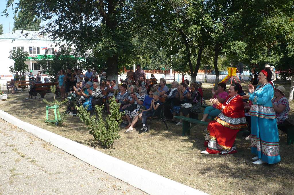 Праздничный концерт к Выборам депутатов местного самоуправления.JPG