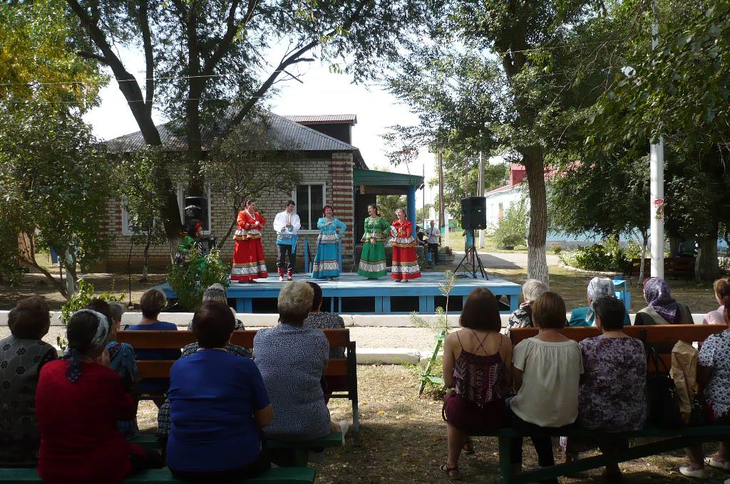 Праздничный концерт к Выборам депутатов местного самоуправления 2.JPG